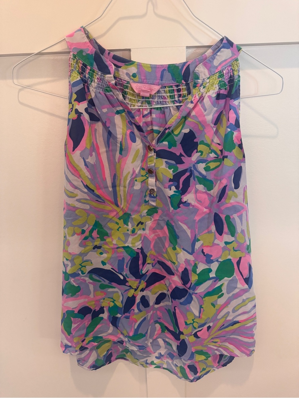 Lilly Pulitzer Essie silk top, Size small